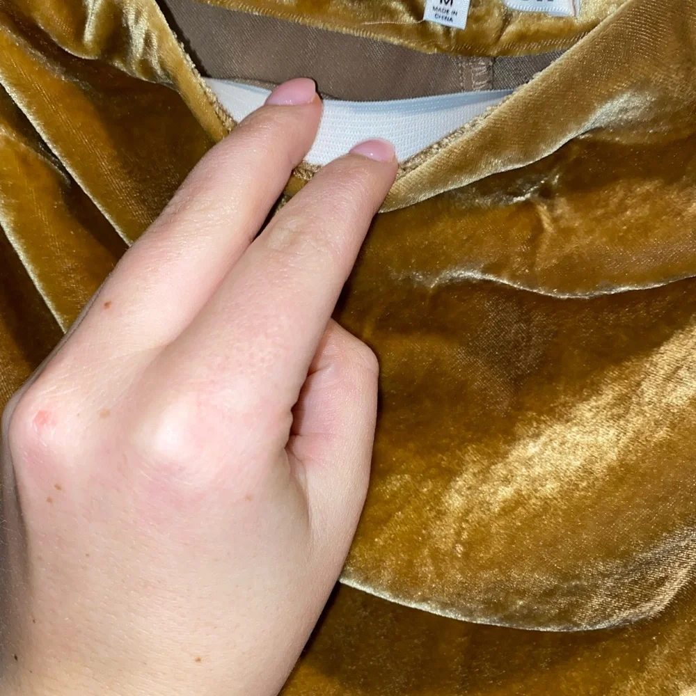 REFORMATION Sylvania Velvet Strapless Dress - Picture 7 of 9